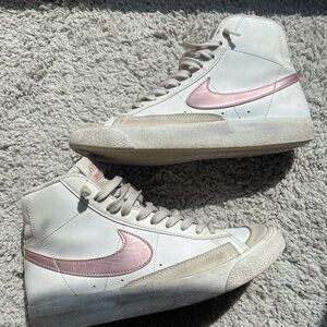 Nike Blazer size 5.5 Y